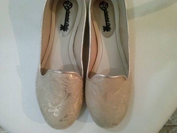 SLIPPER MARFIN COM FIOS DOURADOS